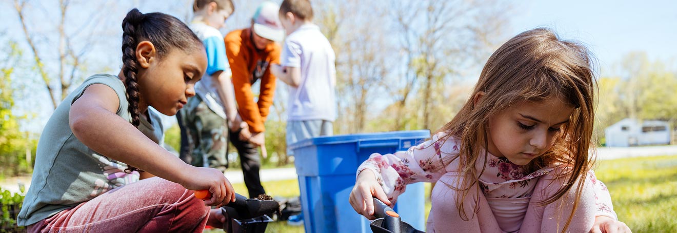 kids gardening